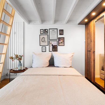 The Koburger Vh, Studio For Up To 4 With High Bed Berlim Exterior foto